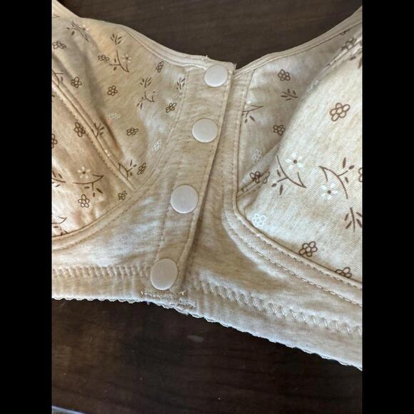 Daisy Bra Style,Front Close Button Cotton Bras,Full Support Wide Back, 1 XL - Picture 3 of 7
